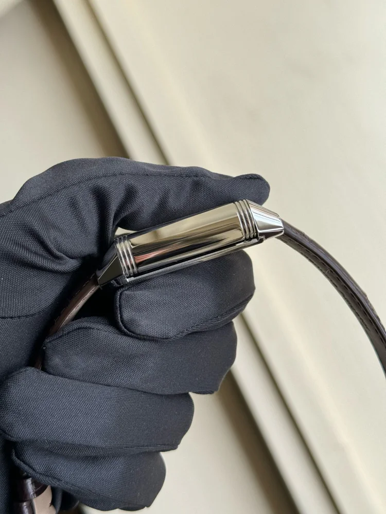 Jaeger-LeCoultre Reverso Grande Date GMT